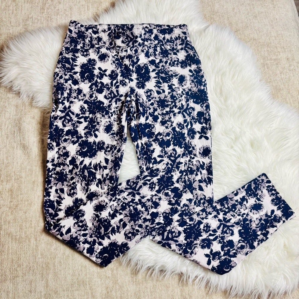 NEW Kenar Women’s Sz 4 White Blue/Grey Floral Print Pull On Skinny Mid Rise Pant